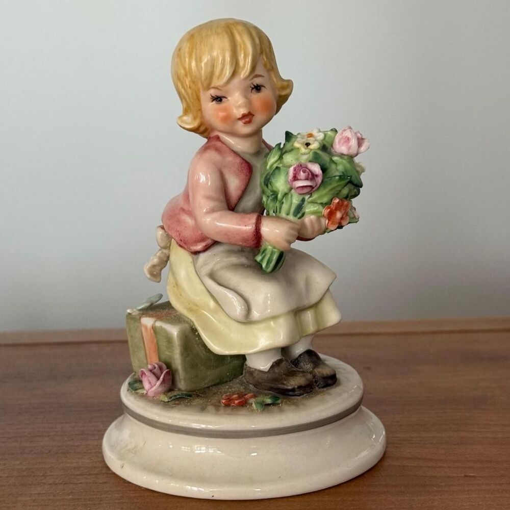 Vintage GOEBEL Porcelain Girl Blumenkinders Figurine Lore 246 West Germany 1970